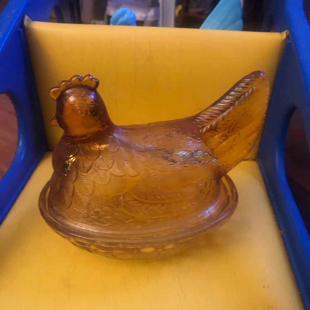 Amber Glass Hen on Nest Decorative Dish